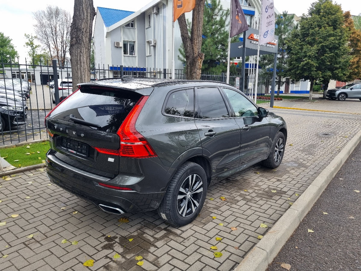 Volvo XC60 2021 photo 4
