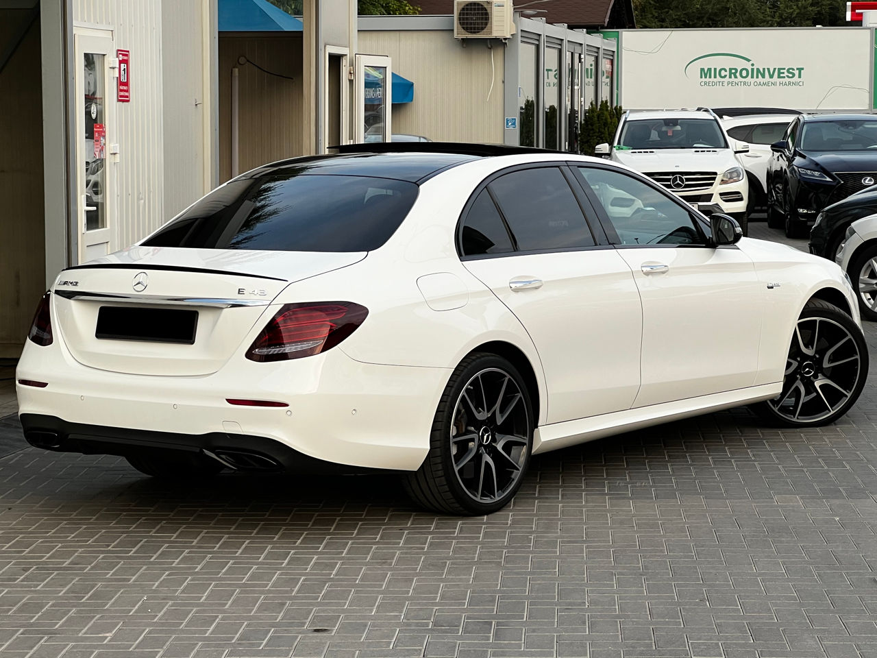 Mercedes E-Class foto 3