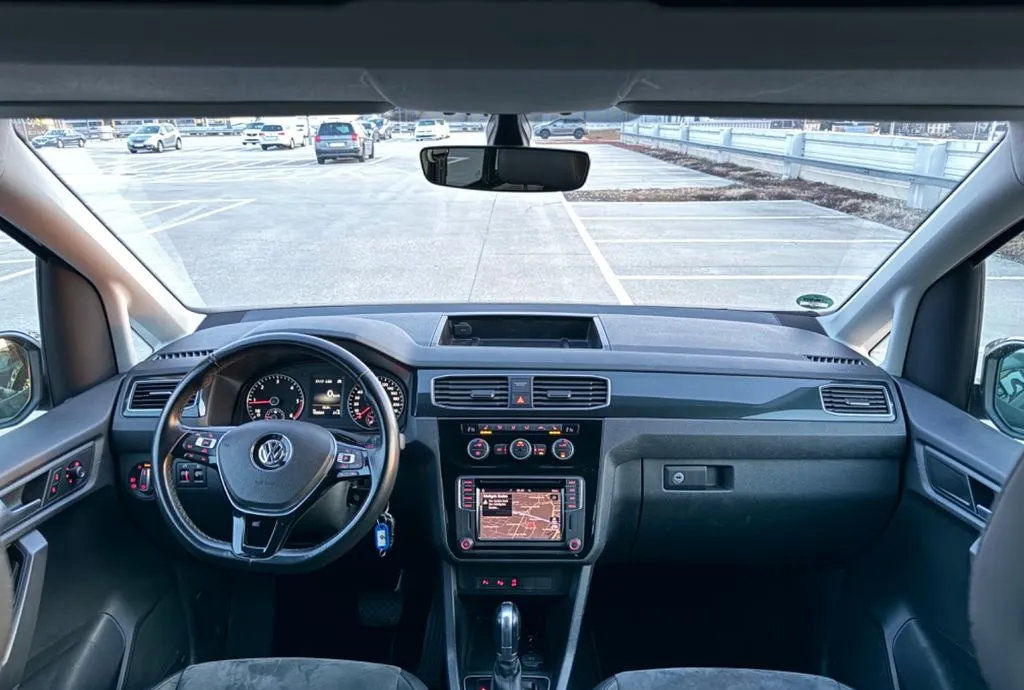 Volkswagen Caddy фото 12