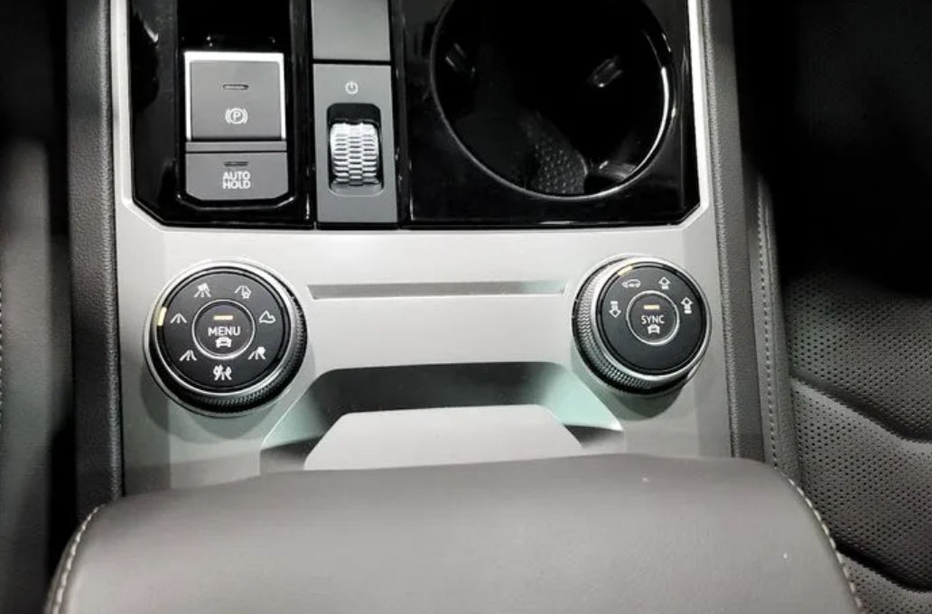 Volkswagen Touareg foto 15