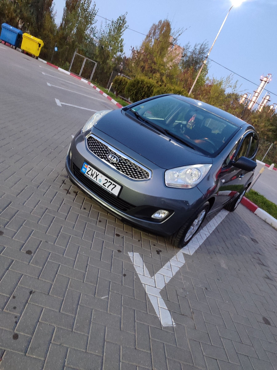 KIA Venga foto 0