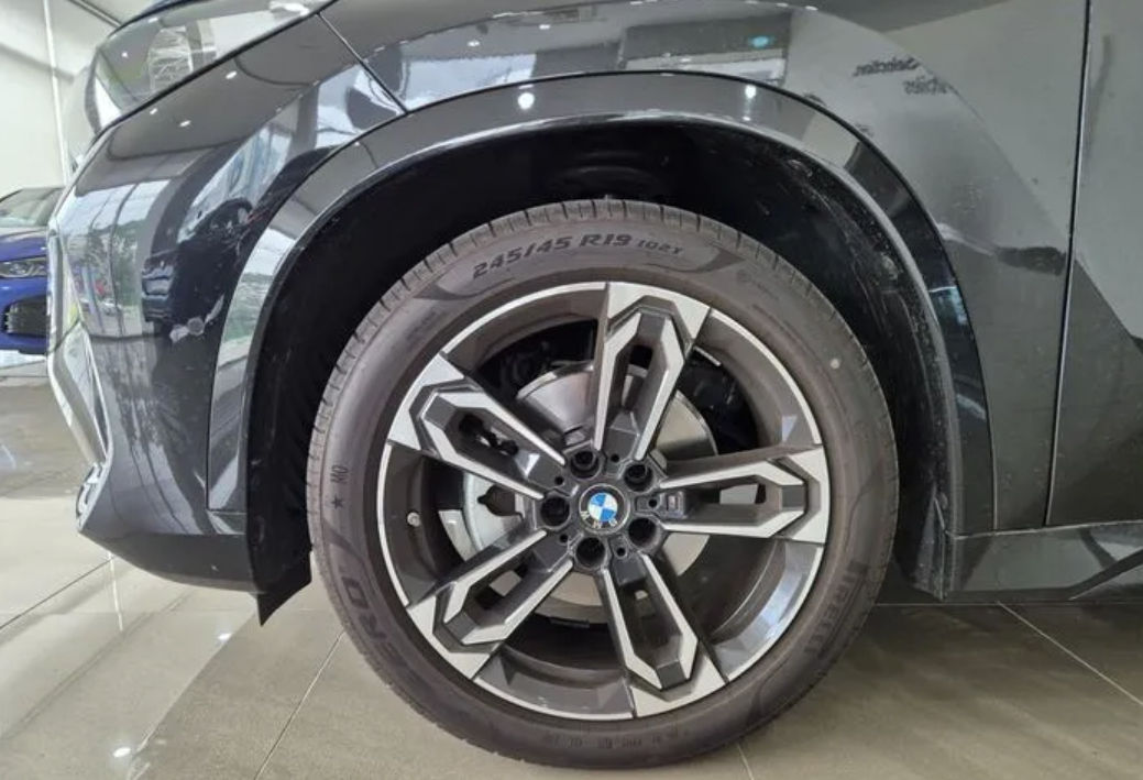 BMW X1 фото 2