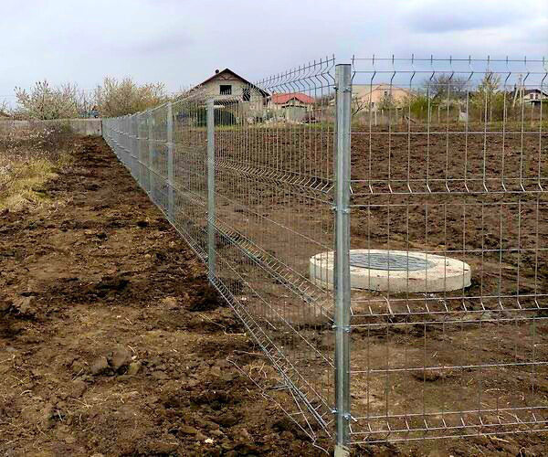 Stâlpi din țeavă profilată zincată.Gard panou bordurat (EuroGard).Plasa metalica. foto 3
