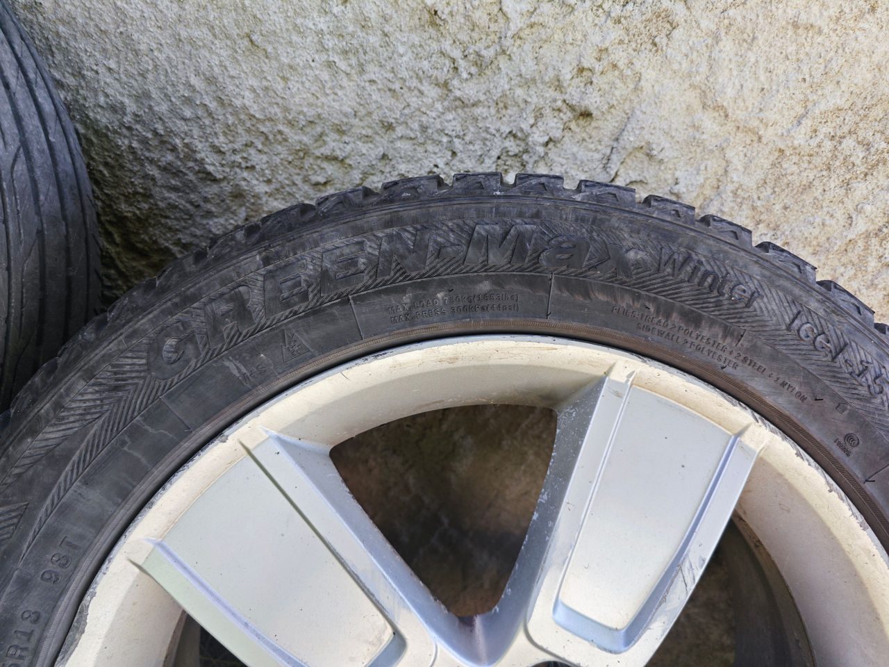 225/55R18 фото 3