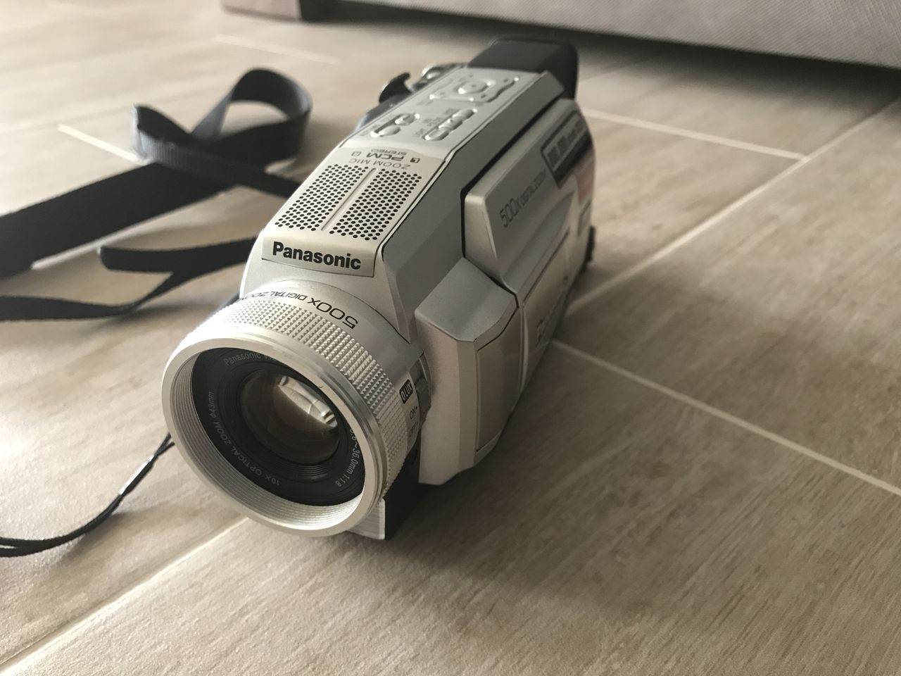 Продам цифровую видеокамеру Panasonic.