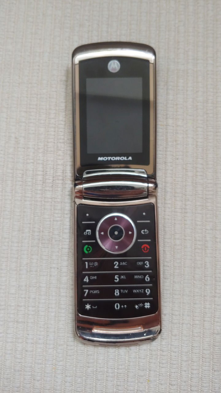 Motorola razr v8, v9 foto 0