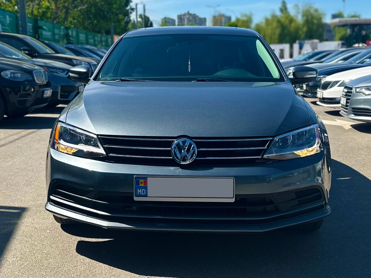 Volkswagen Jetta foto 1