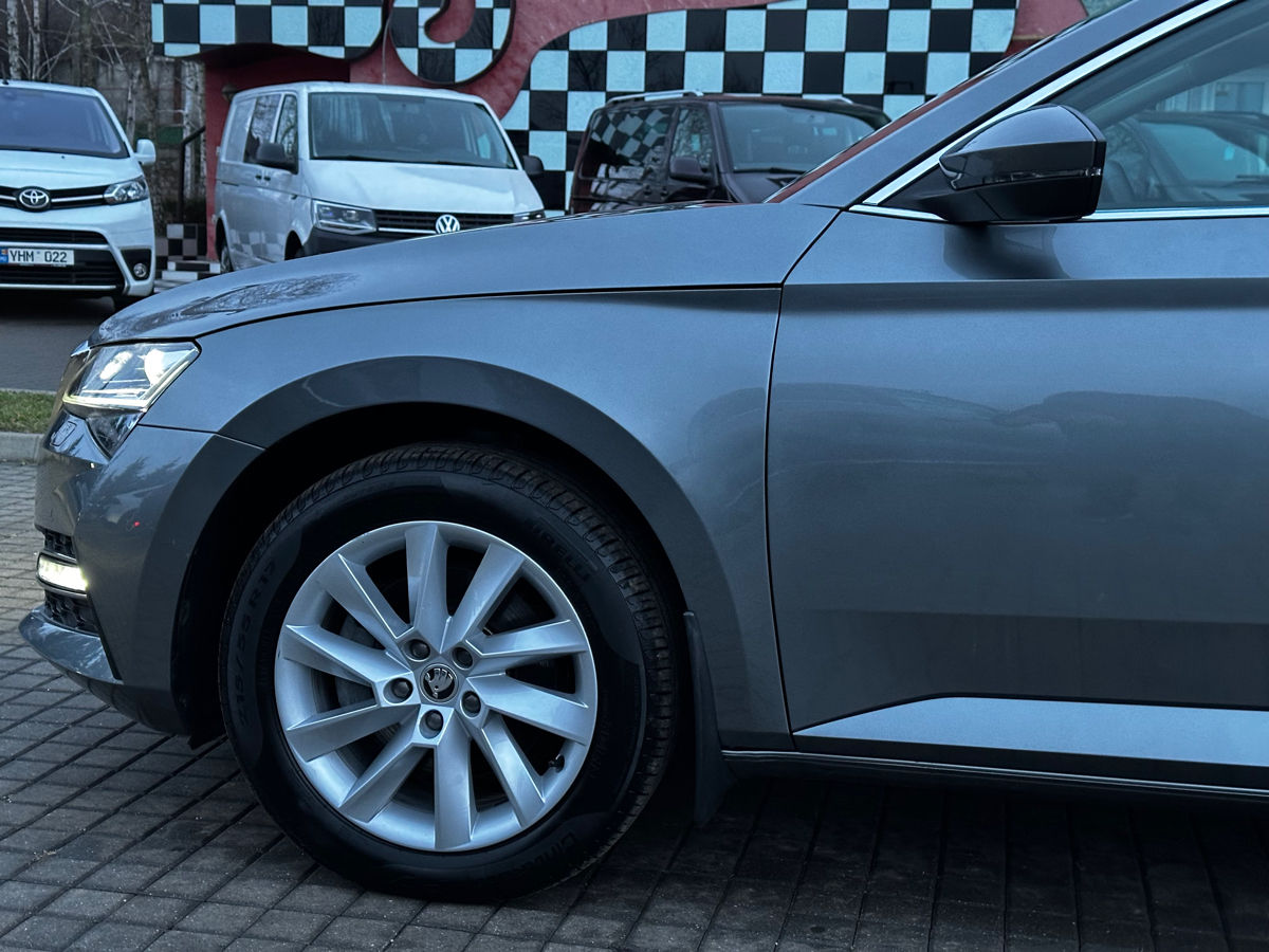 Skoda Superb foto 7