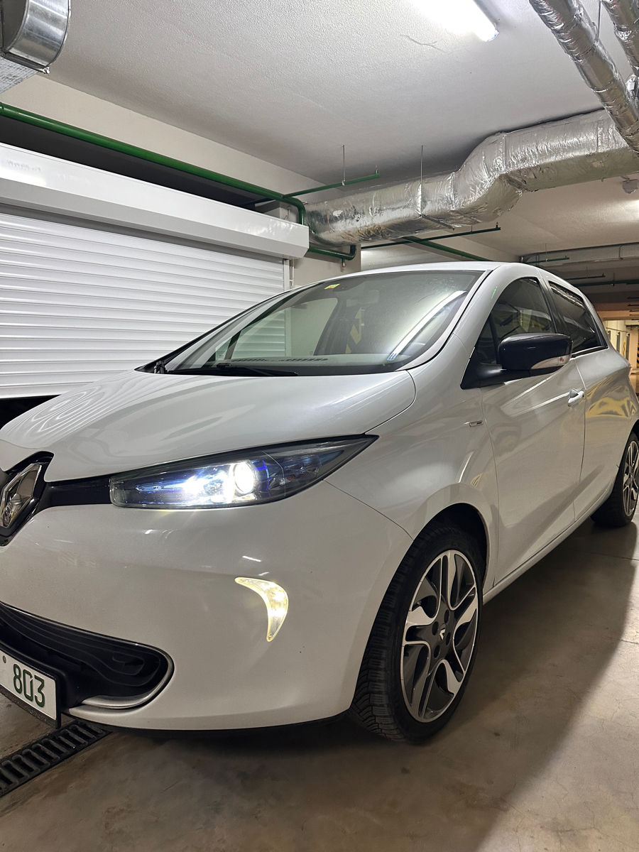 Renault ZOE 2019 г. с пробегом 54000 км, Электричество, 7999 €