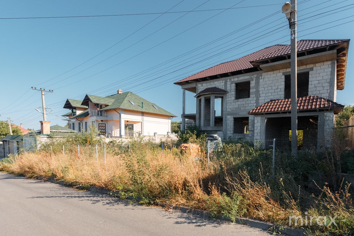 Casă pe str. Budești, Tohatin, Chișinău foto 1