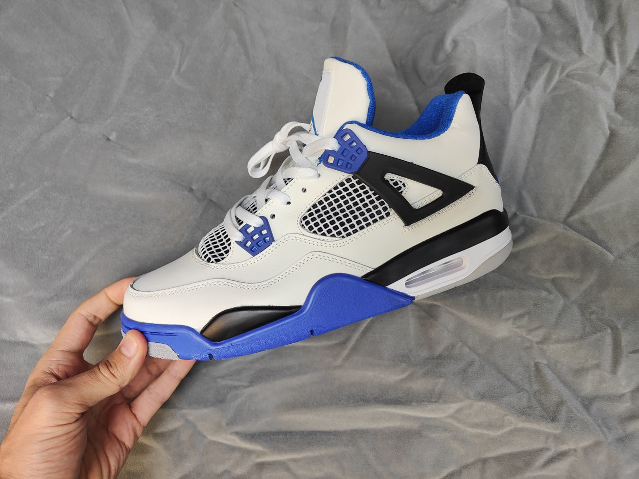 jordan 4s blue and black