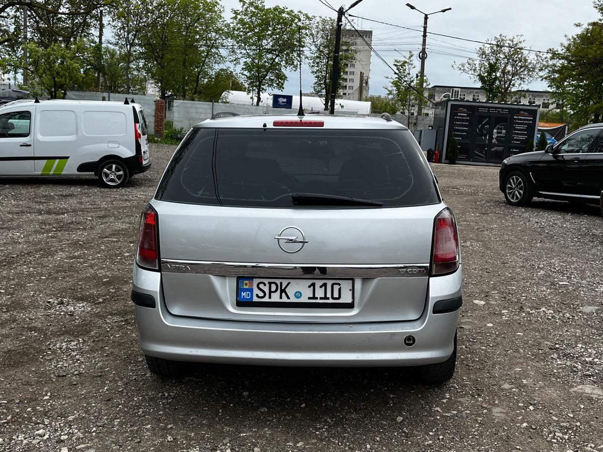 Opel Astra foto 4