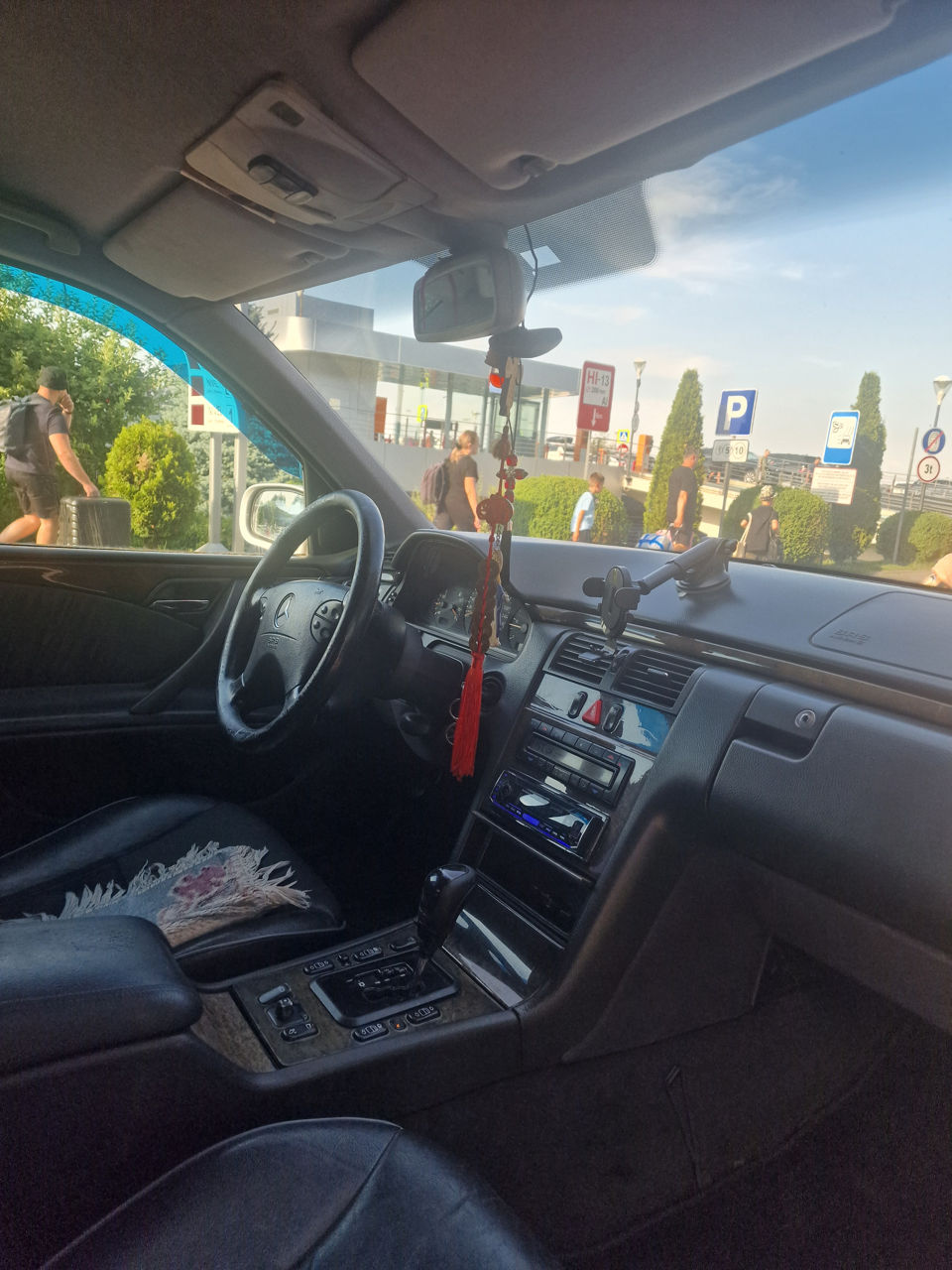 Mercedes E-Class 2000 г. с пробегом 320000 км, Дизель, 5550 €