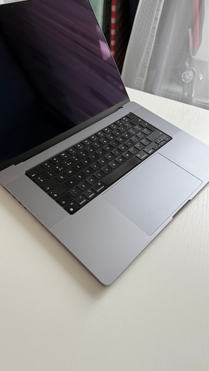 Apple MacBook Pro 16" M1 Pro 16GB 1TB SSD Space Grey  foto 6