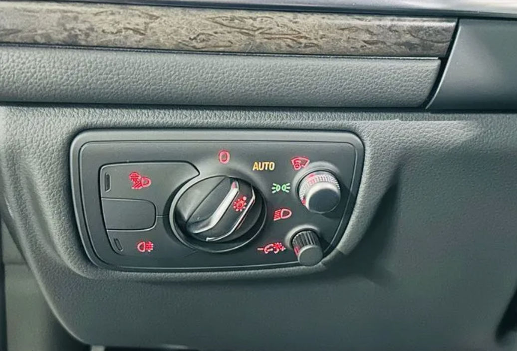 Audi A6 фото 14