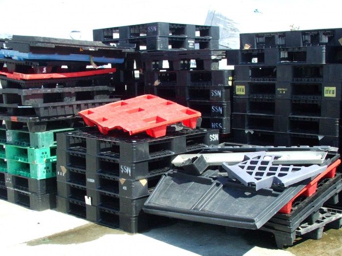 Deseuri de pelicula si plastic. De la 3-5 lei foto 2
