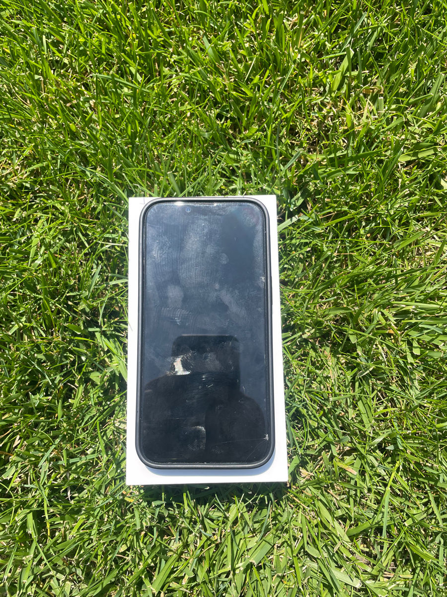iPhone 14 foto 0
