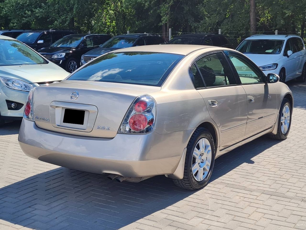 Nissan Altima foto 2