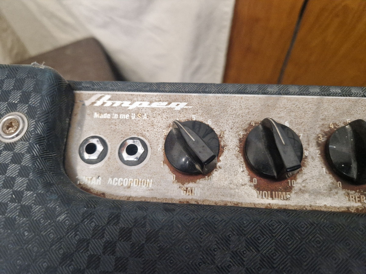 De vânzare Ampeg Reverberocket 212 foto 2