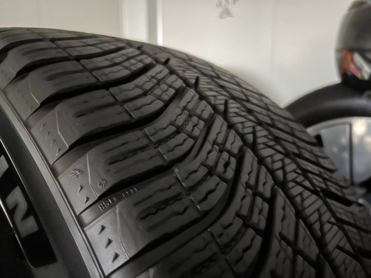 265/40 R21-295/35 R21 Roti Porsche Macan Michelin - Комплект Диски/Шины Порше Макан foto 3