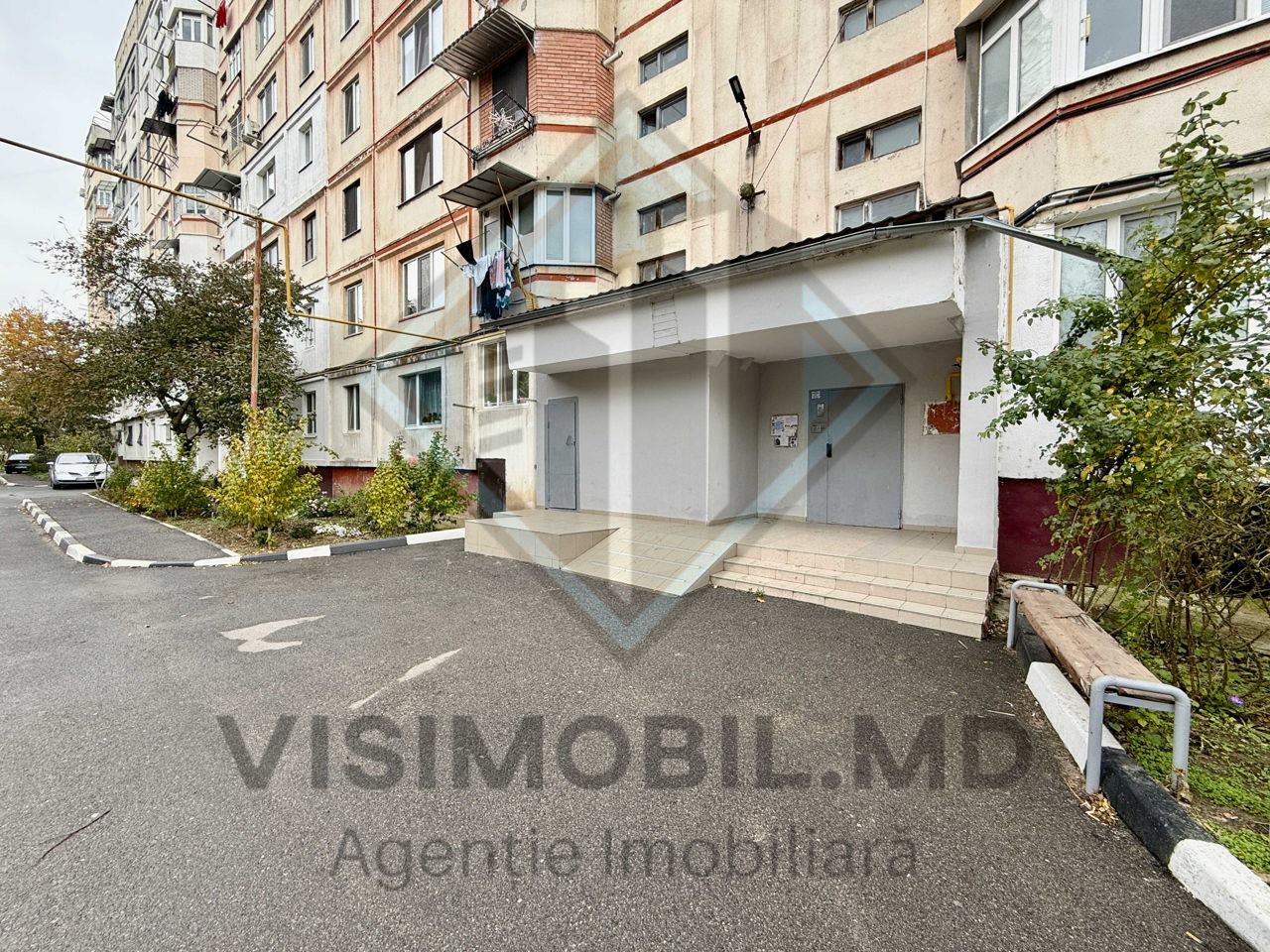 Apartament cu 2 camere, 56 m², Centru, Ungheni foto 2