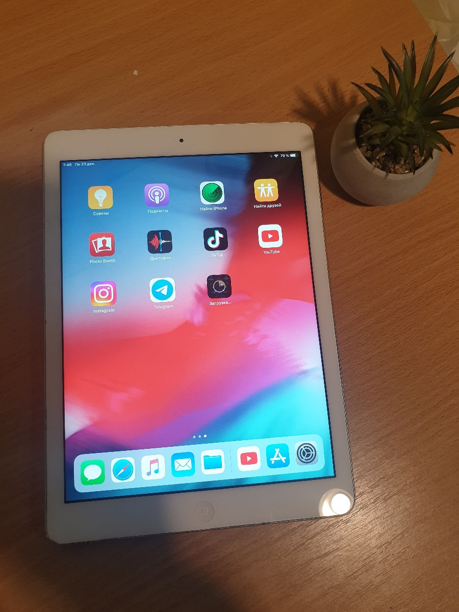 Планшет Ipad Air 1450 lei фото 0