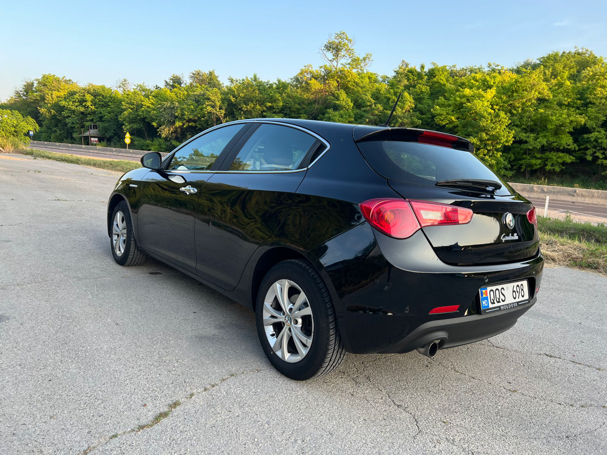 Alfa Romeo Giulietta фото 3
