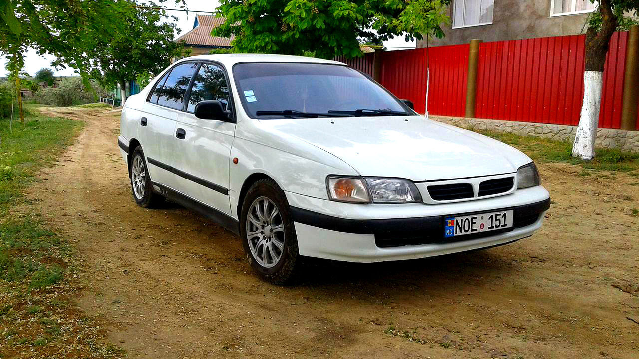 Фото toyota carina