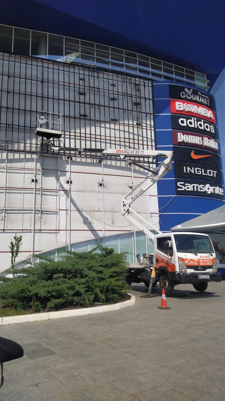 Spălarea faţadelor din sticlă, bond, panouri publicitare,acoperişuri din sticlă cu un sistem unic! foto 18