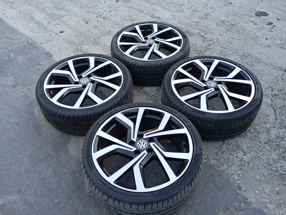 225/35/r19. VW Golf 5x112 foto 2