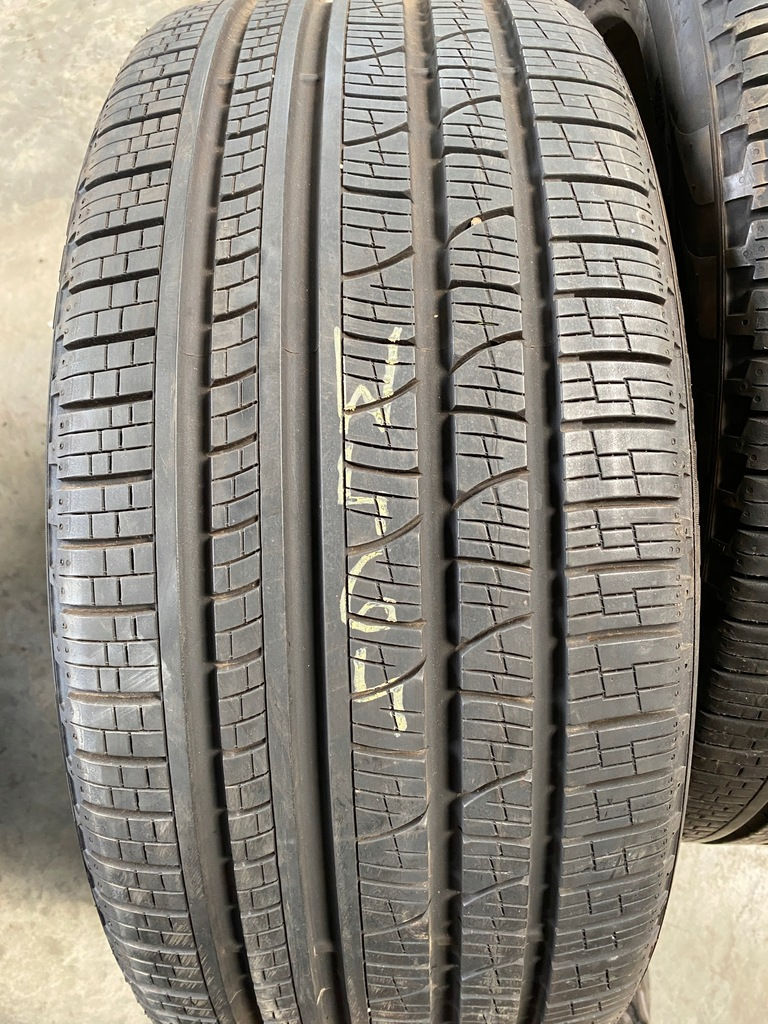 235 50 r18 Continental