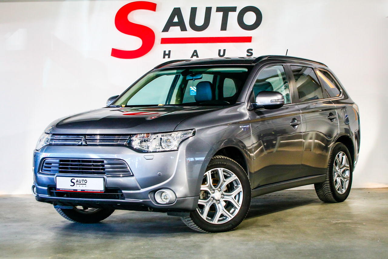 Mitsubishi Outlander foto 0