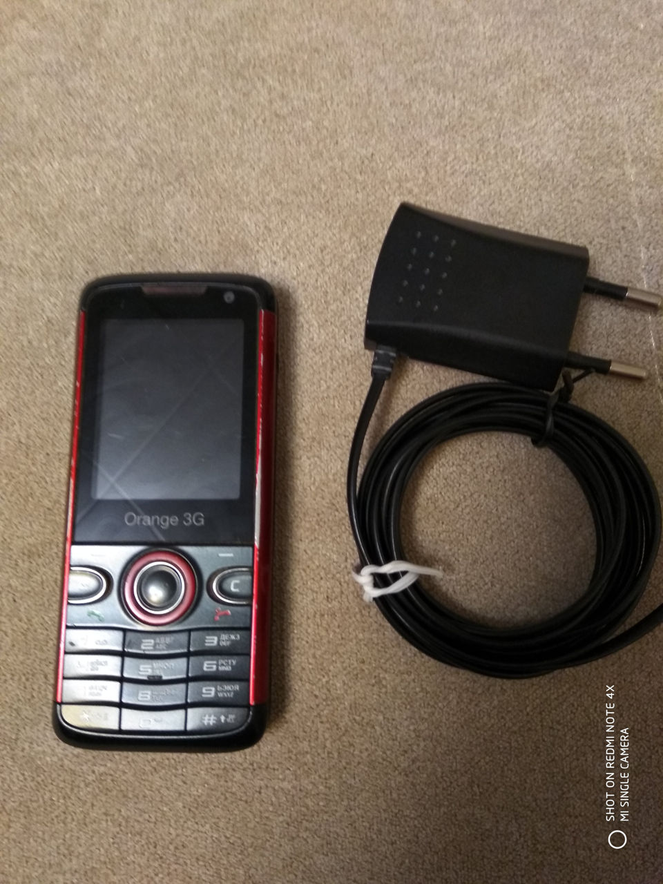 Мобильные телефоны Orange 3G F100. / Sagem my X5-2.