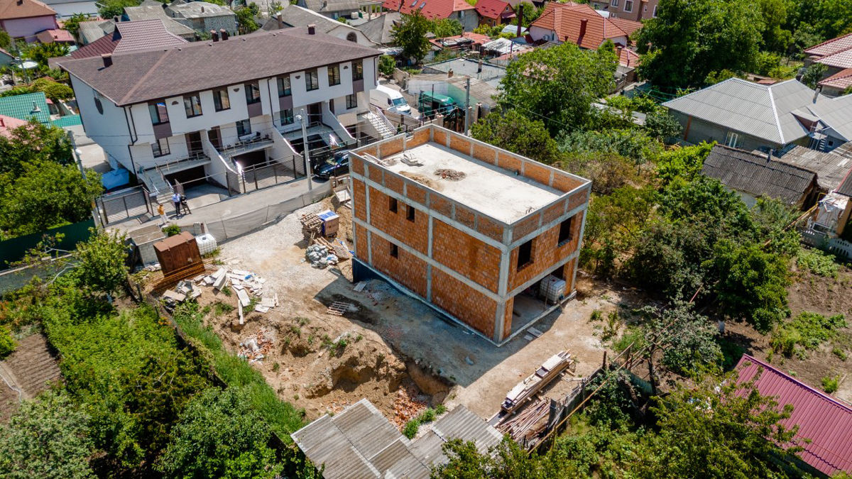 Casa moderna în stil Hi-Tech,3nivele,208mp+3ari,Durlesti foto 2