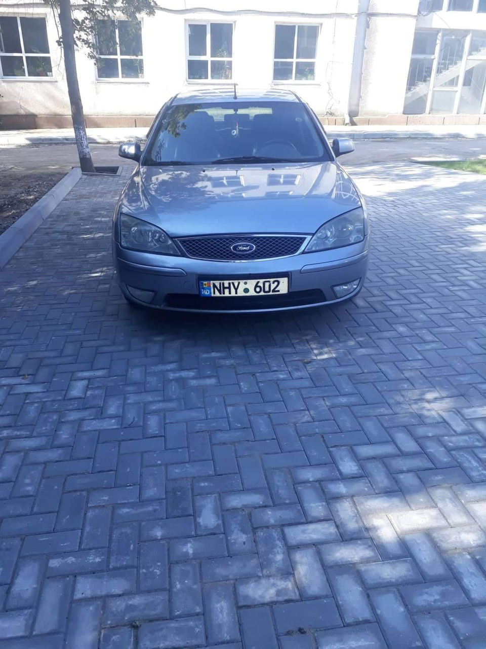 Ford Mondeo foto 6