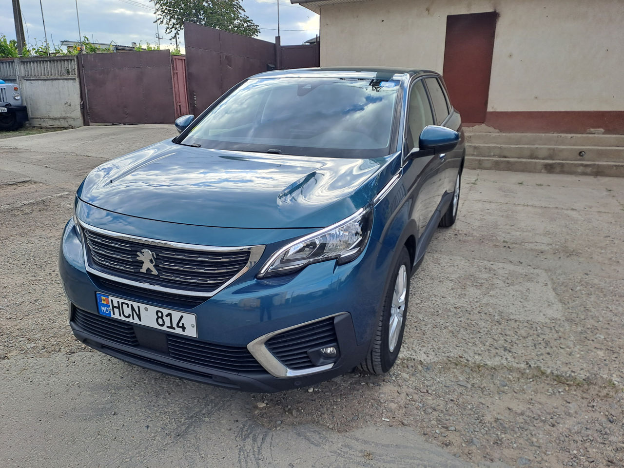 Peugeot 5008 foto 1