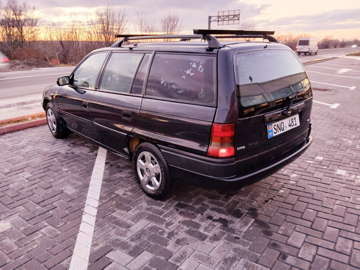 Opel Astra foto 3