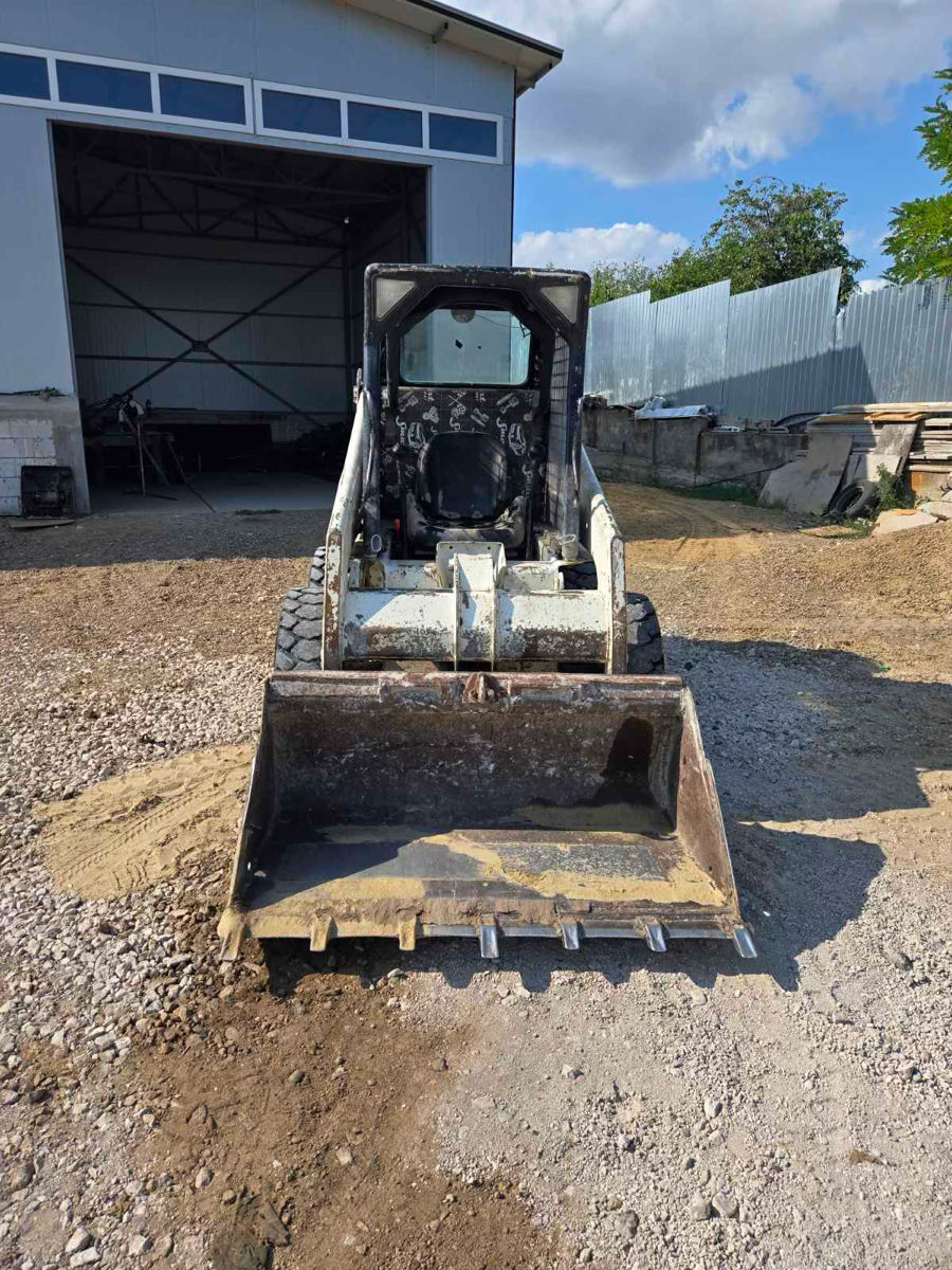 Mini încărcător Bobcat 753 фото 2