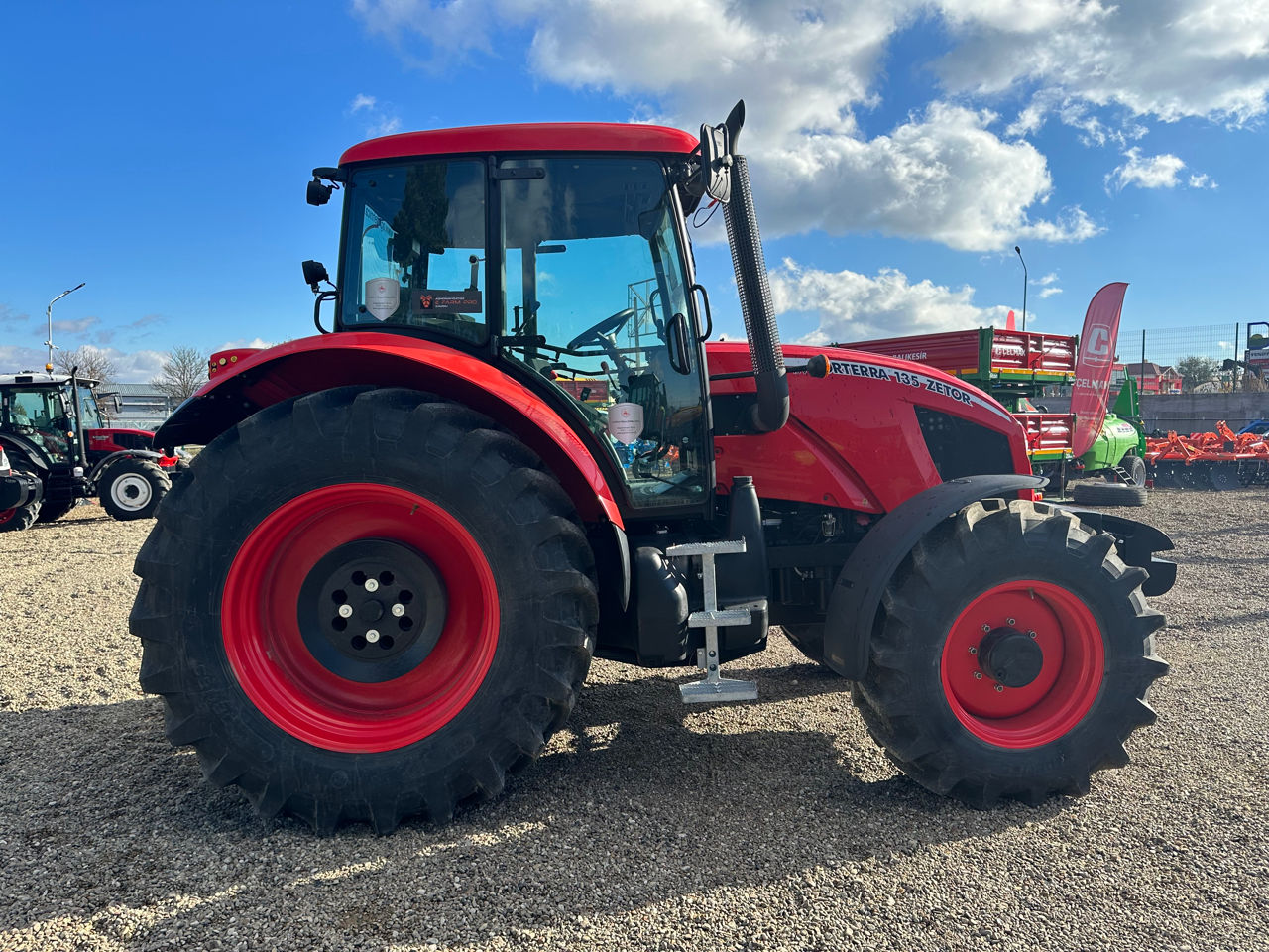 Tractor Zetor 135 Forterra 135 c.p. фото 1