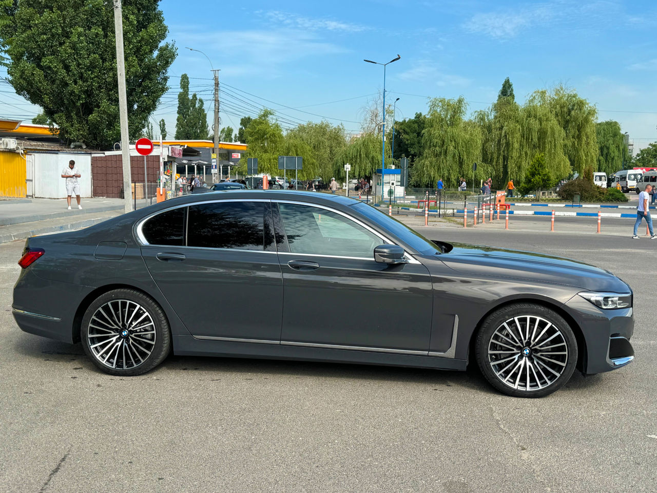 BMW 7 Series foto 5