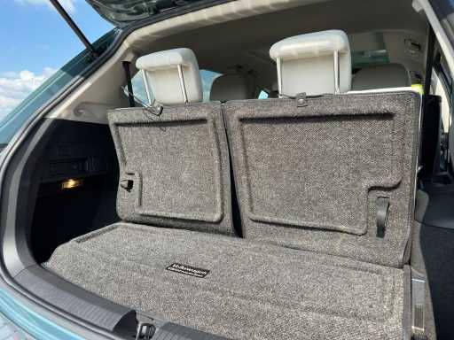 Volkswagen Tiguan 7 Locuri - Chirie auto chisinau foto 4
