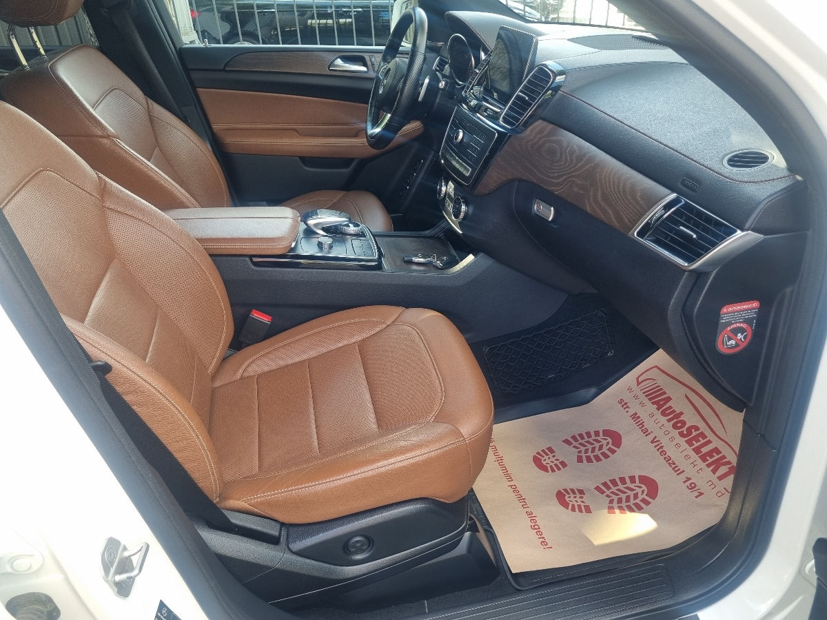 Mercedes GLS-Class 2017 photo 8
