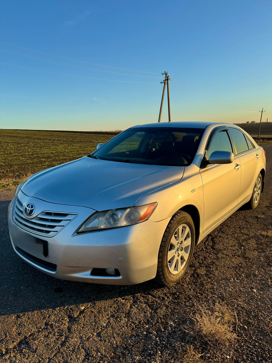 Toyota Camry foto 2