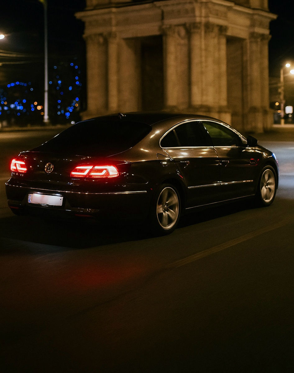 Volkswagen Passat CC фото 0