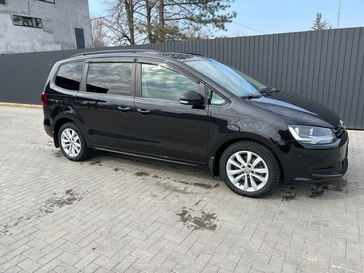 Volkswagen Sharan foto 2