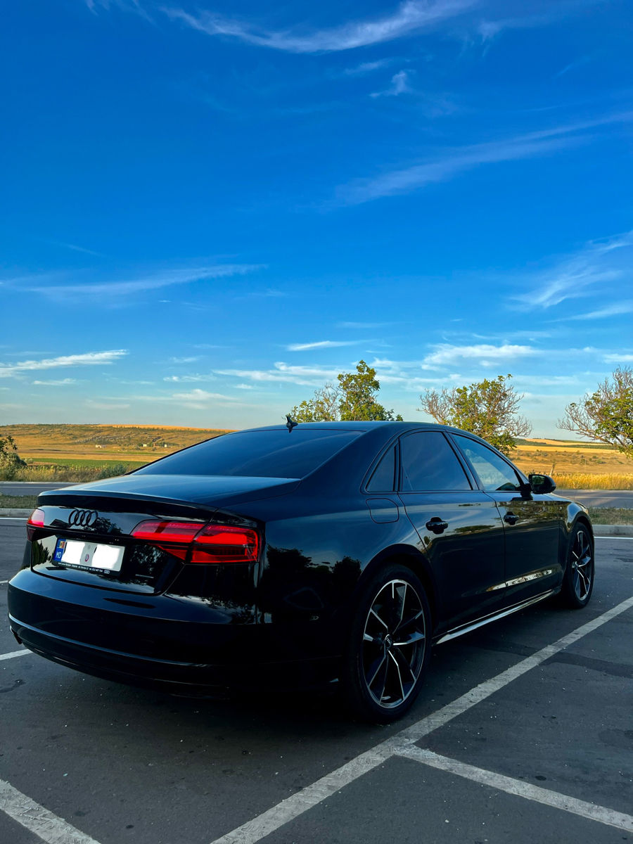 Audi A8 foto 2