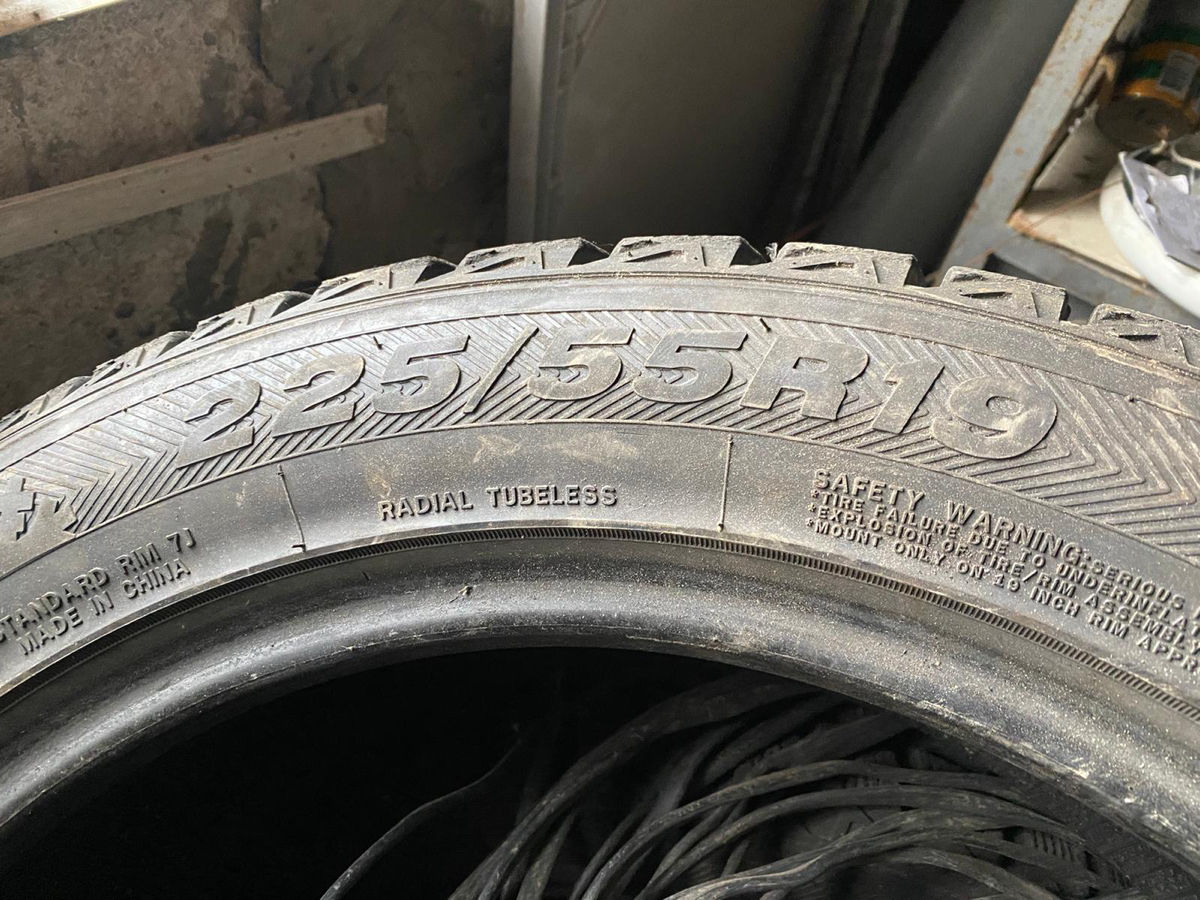 225/55 R19