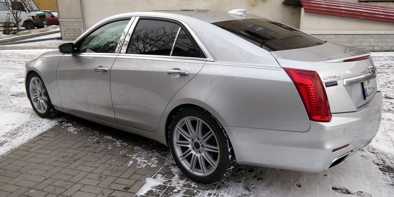 Cadillac CTS foto 1