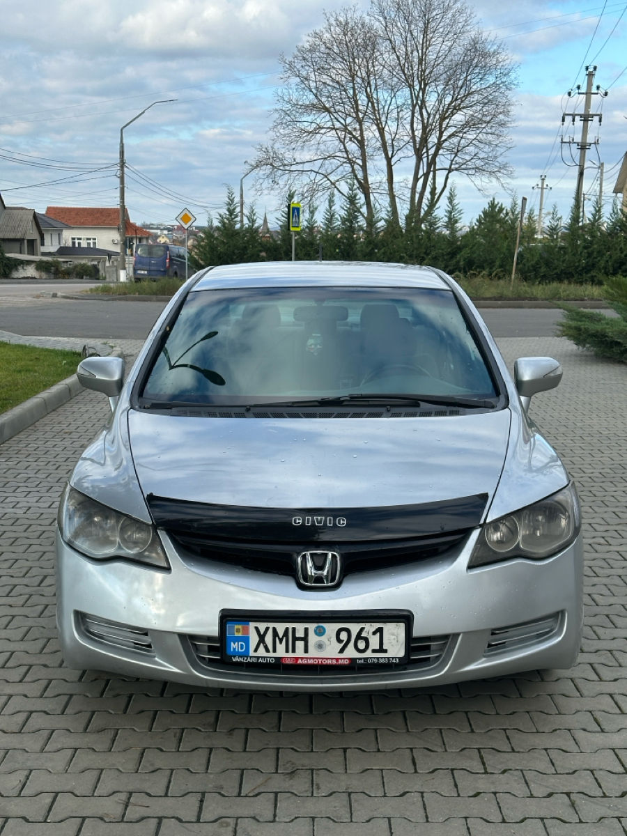 Honda Civic 2006 г. с пробегом 280000 км, Гибрид, 4000 €
