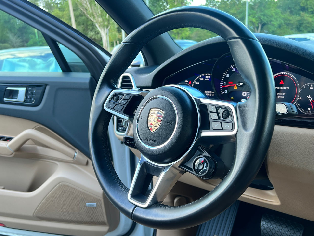 Porsche Cayenne foto 8